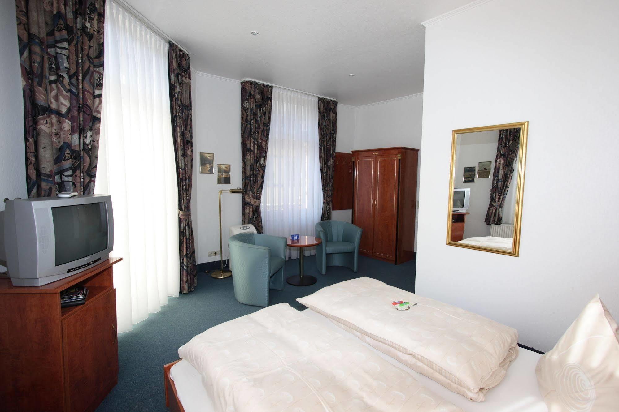Hotel Garni Haus Hindenburg Königswinter Eksteriør bilde